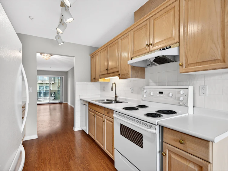 303-20240 54a Avenue, Langley, BC, V3A 3W7 - 7