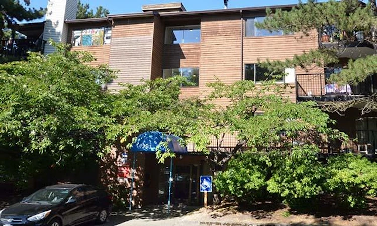 207-7291 Moffatt Road