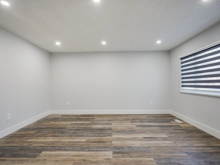 32384 Brant Avenue, Mission, BC, V2V 4Z1 - 2