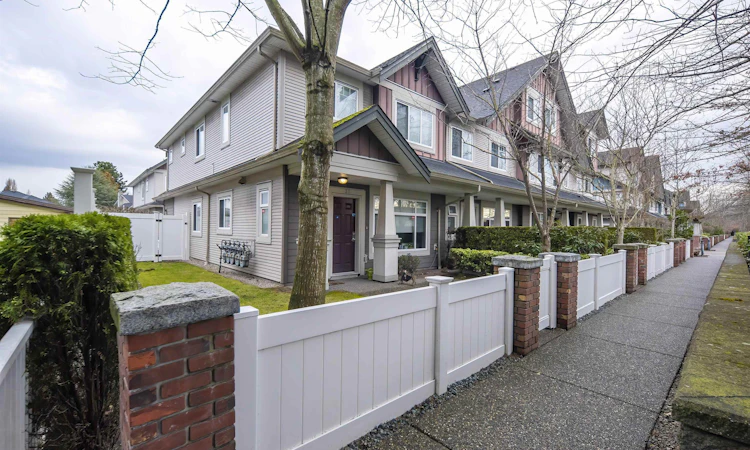 37-11393 Steveston Highway