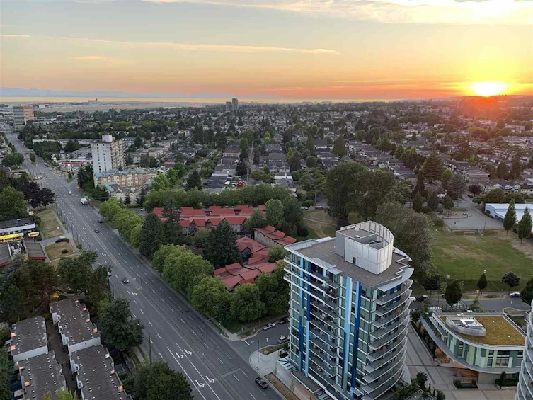 3004-488 SW Marine Drive, Vancouver, BC, V5X 0C6