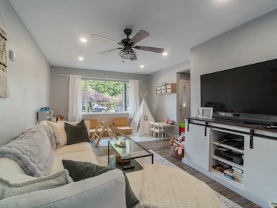 3631 Flint Street - 4
