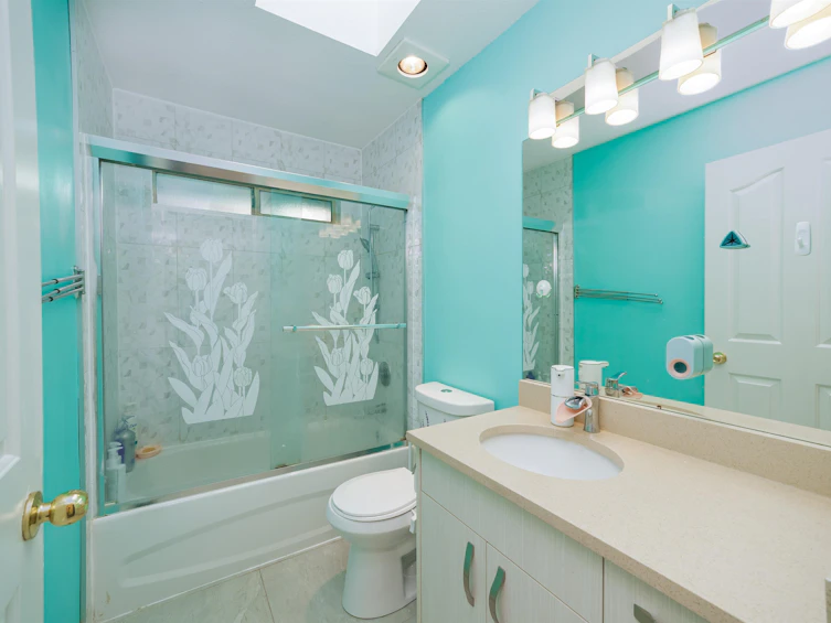 1931 Westview Drive, North Vancouver, BC, V7M 3B1 - 21