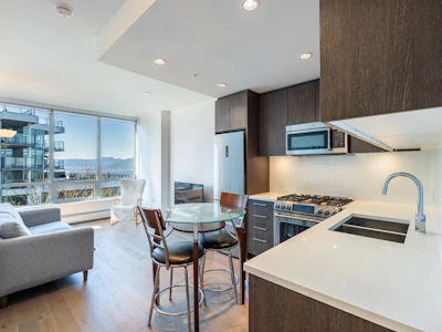 1006-9060 University Crescent - 4