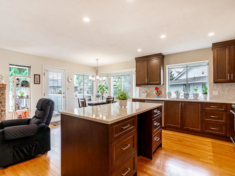 13560 15a Avenue, Surrey, BC, V4A 8Z9 - 6
