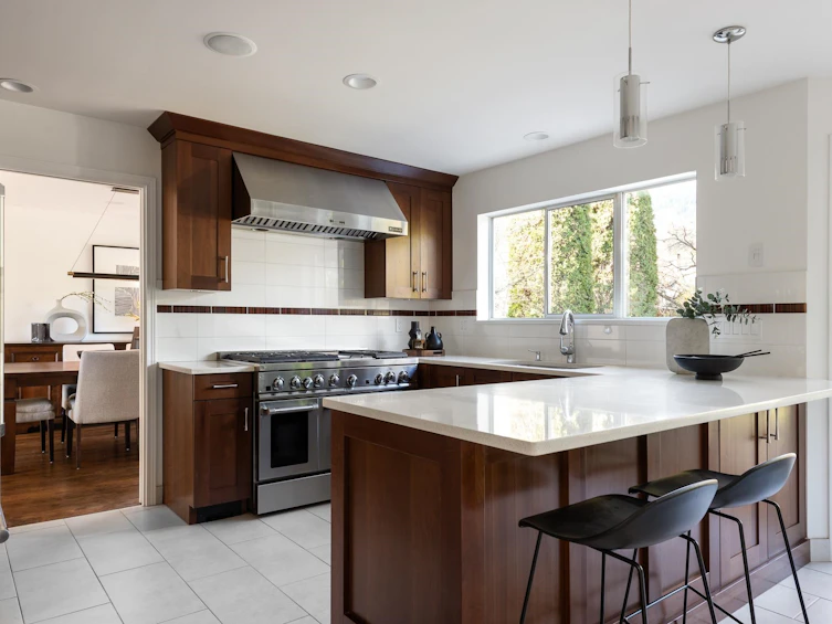 2323 Inglewood Avenue, West Vancouver, BC, V7V 1Z9 - 10