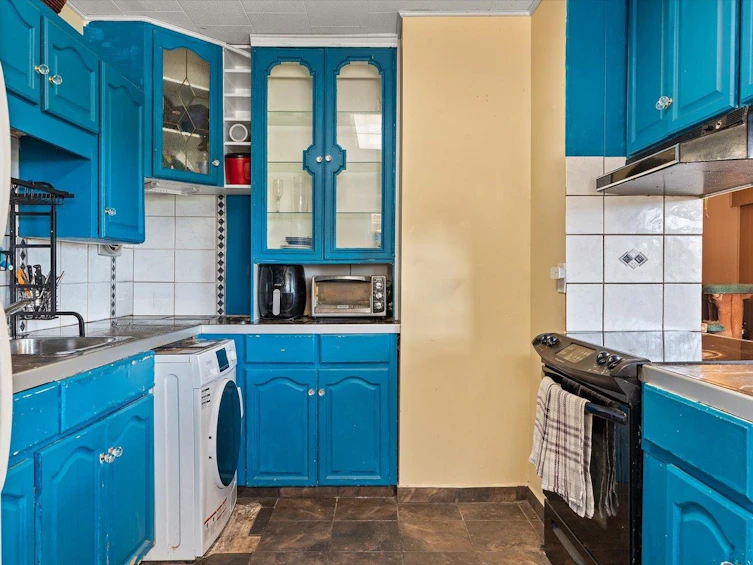 47145 Yale Road, Chilliwack, BC, V2P 7M9 - 8