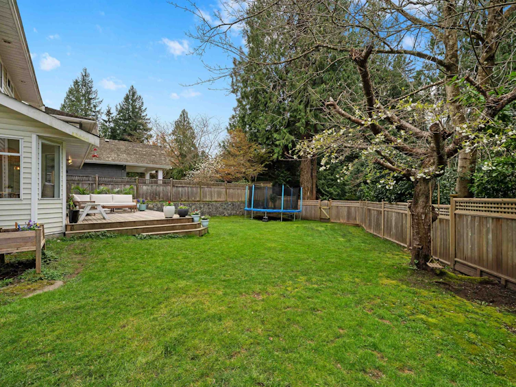 5636 Marine Drive, West Vancouver, BC, V7W 2R6 - 35
