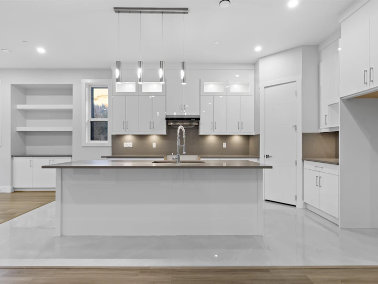 33941 Prentis Avenue, Mission, BC, V2V 0G5 - 4