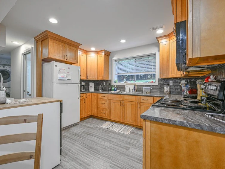 5527 148 Street, Surrey, BC, V3S 3B5 - 11