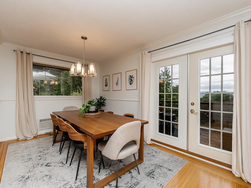 2988 Fleet Street, Coquitlam BC V3C 3R8