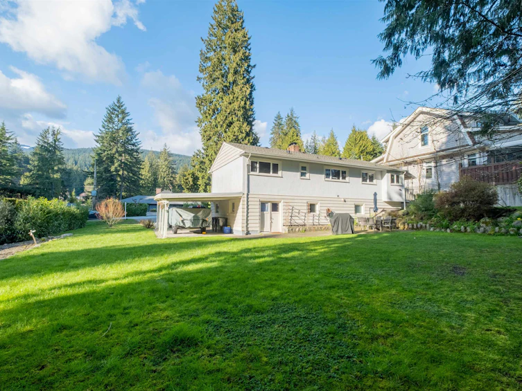 551 E Osborne Road, North Vancouver, BC, V7N 1M4 - 16