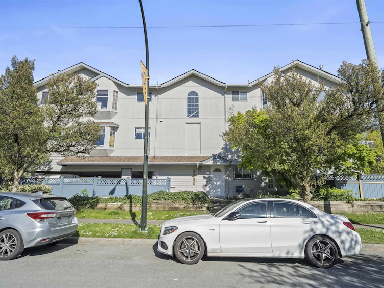 101-5980 Prince Edward Street, Vancouver, BC, V5W 4A8 - 4