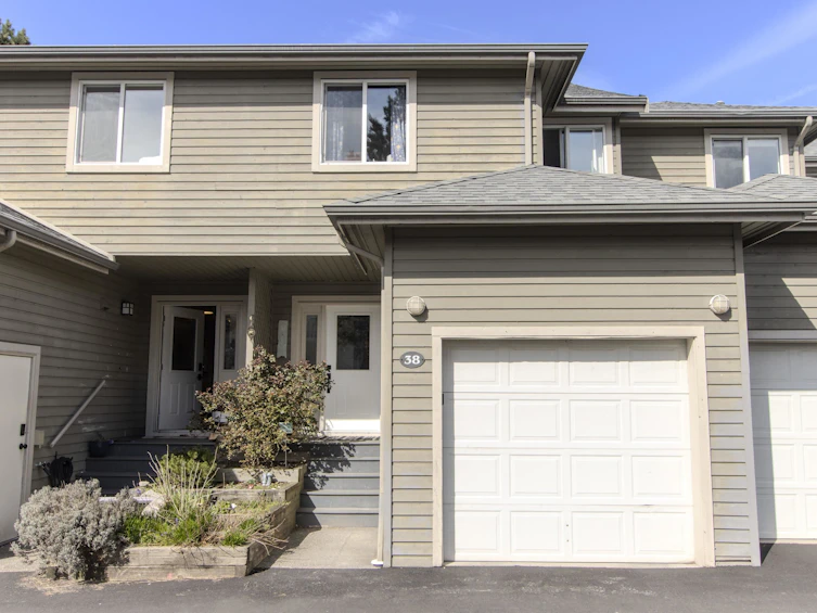 38-40200 Government Road, Squamish, BC, V8B 0G6 - 2