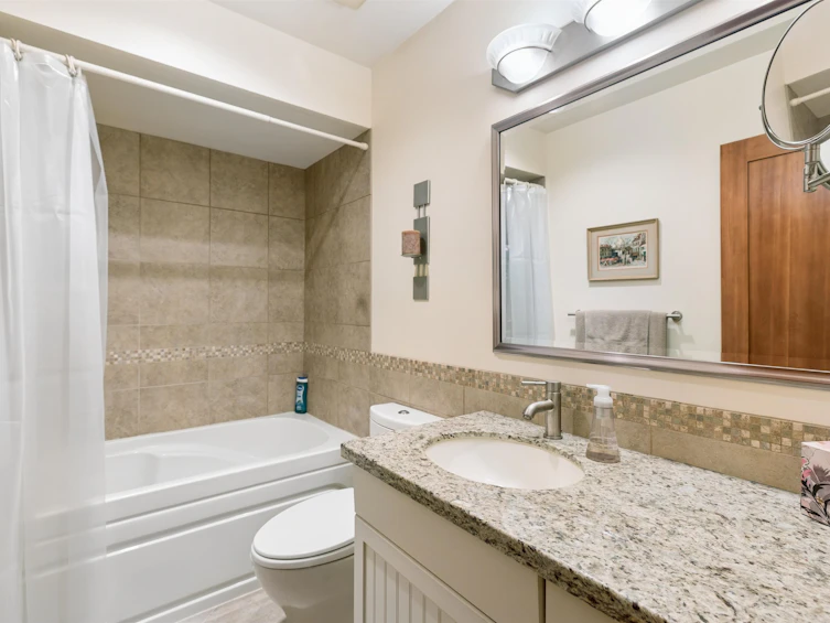 4306 Naughton Avenue, North Vancouver, BC, V7G 2E1 - 22