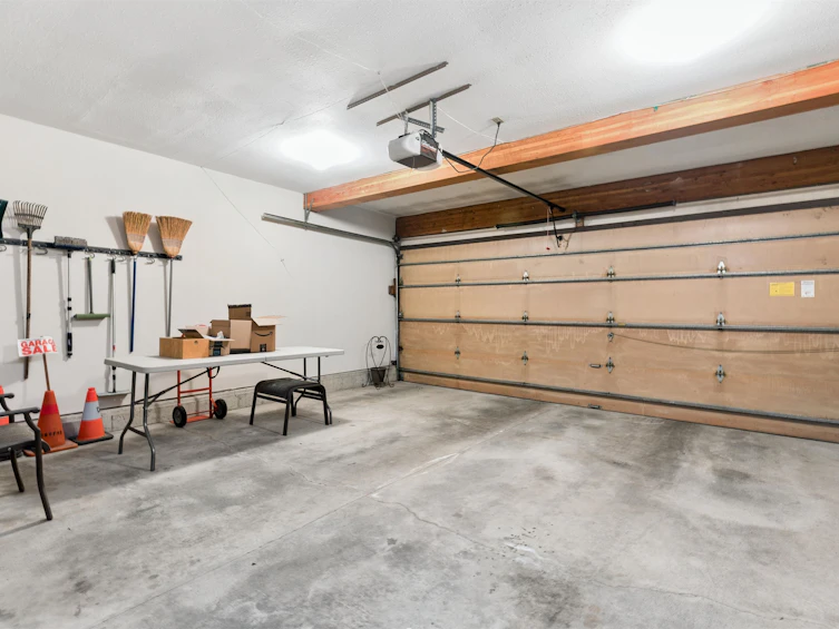 4306 Naughton Avenue, North Vancouver, BC, V7G 2E1 - 27