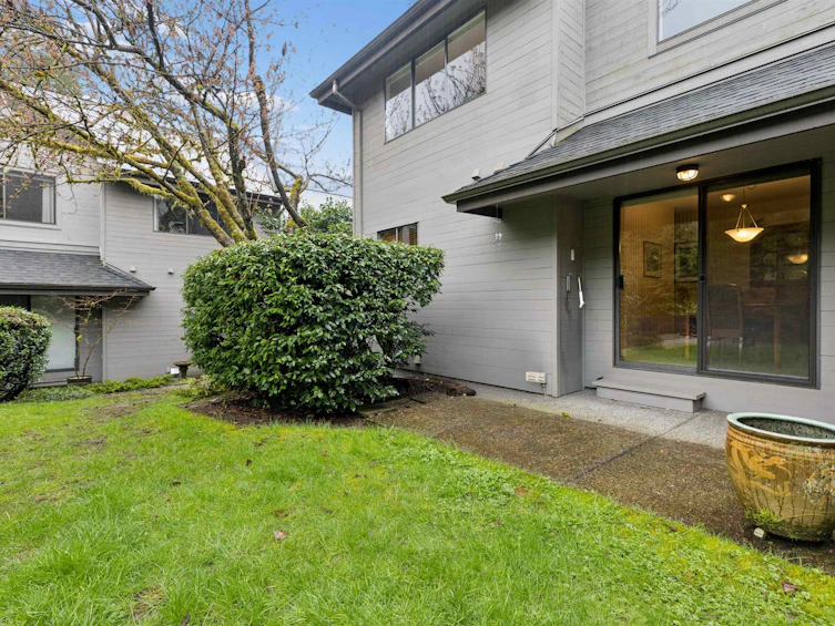 4306 Naughton Avenue, North Vancouver, BC, V7G 2E1 - 30