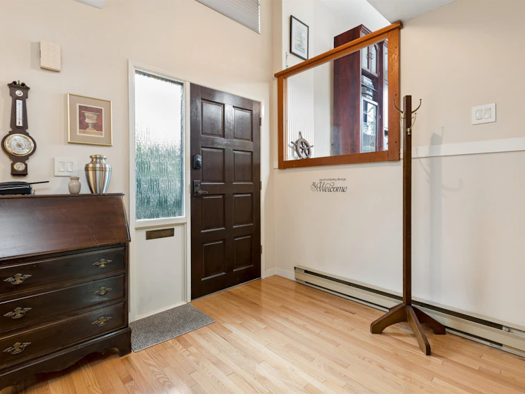 4306 Naughton Avenue, North Vancouver, BC, V7G 2E1 - 5