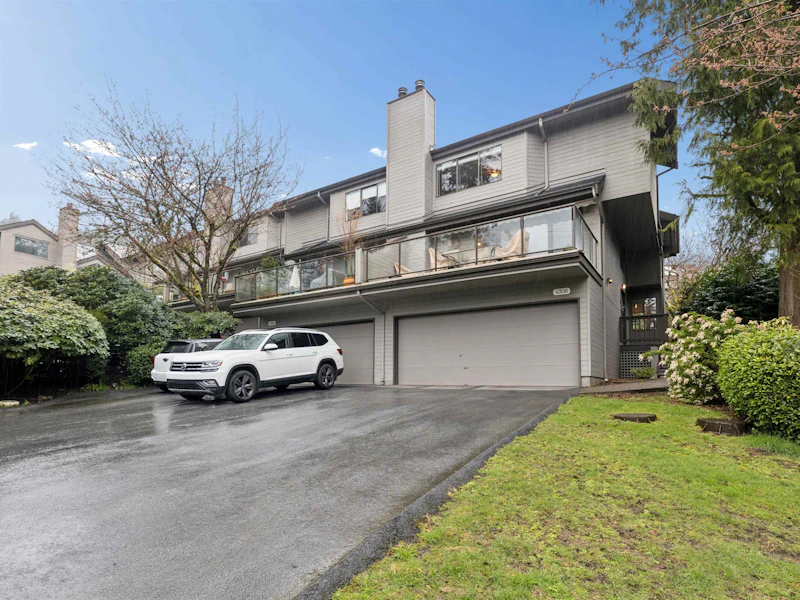 4306 Naughton Avenue, North Vancouver BC V7G 2E1