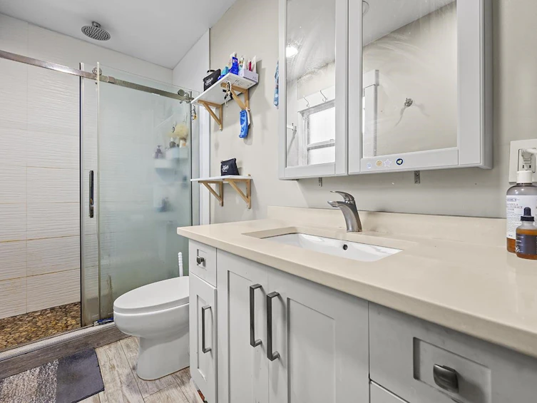 778 E 52nd Avenue, Vancouver, BC, V5X 1H2 - 11