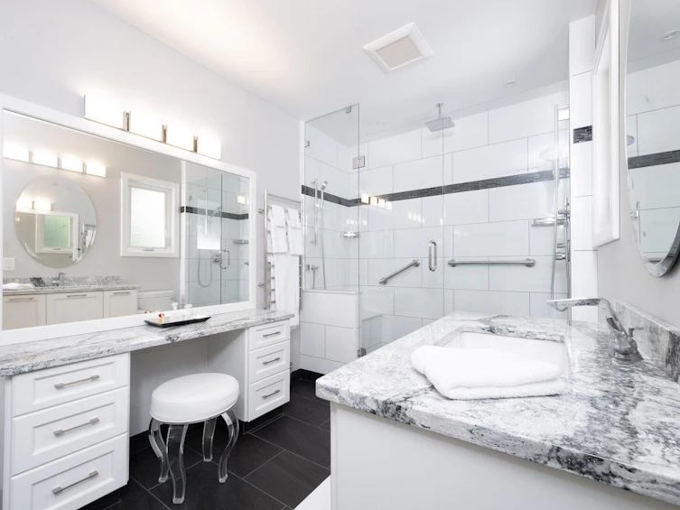 6350 Buckingham Drive, Burnaby, BC, V5E 2A7 - 21