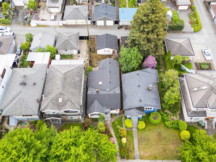 2448 E 29th Avenue, Vancouver, BC, V5R 1T9 - 22
