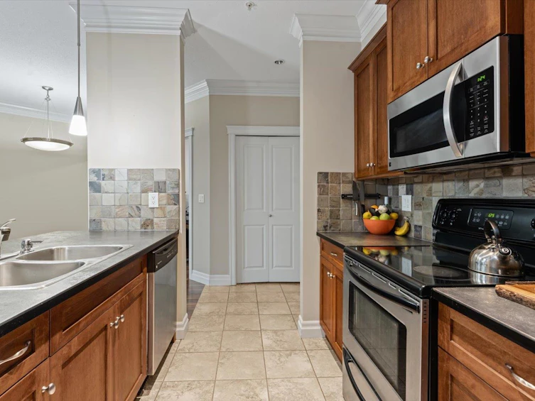102B-45595 Tamihi Way, Chilliwack, BC, V2R 0G3 - 10