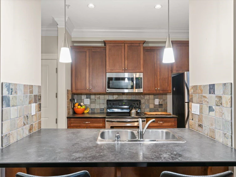 102B-45595 Tamihi Way, Chilliwack, BC, V2R 0G3 - 8