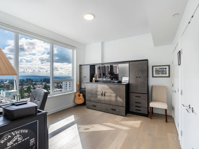 1503-15165 Thrift Avenue, Surrey, BC, V4B 0C1 - 24