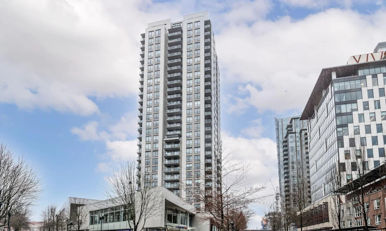 1103-2979 Glen Drive