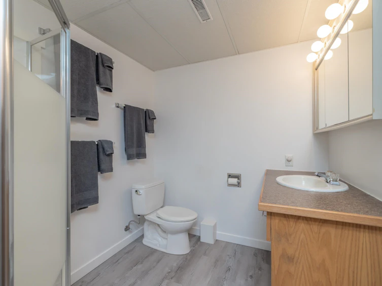 26307 Grant Avenue, Maple Ridge, BC, V2W 1H2 - 28