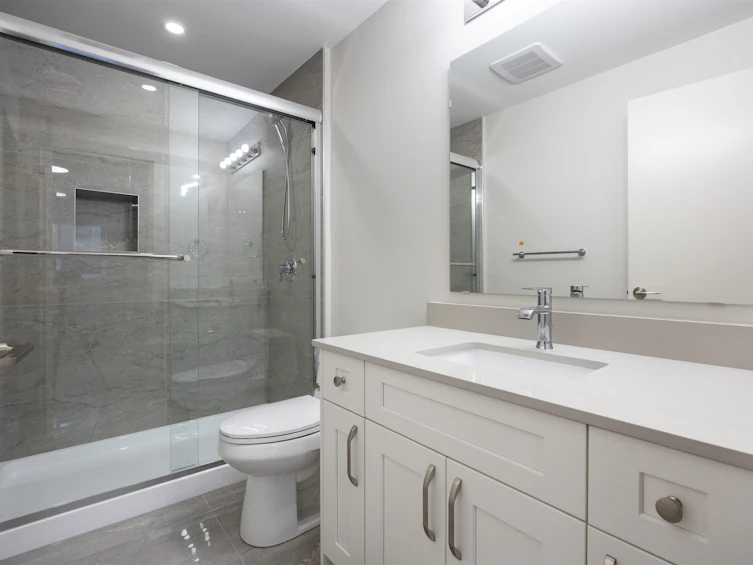 6252 Kitchener Street, Burnaby, BC, V5B 2J4 - 35