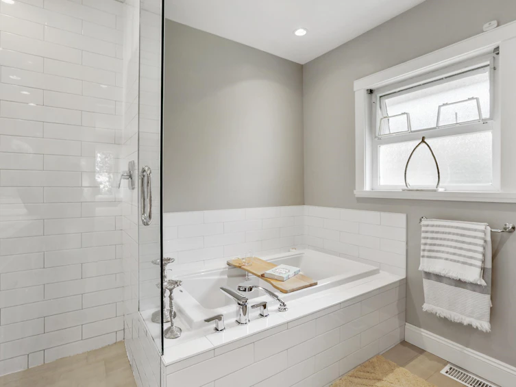 12688 23 Avenue, Surrey, BC, V4A 2C7 - 24