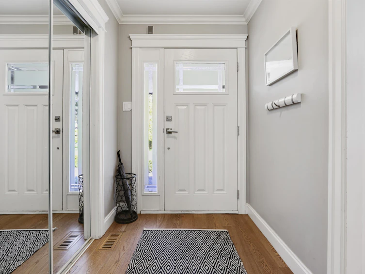 12688 23 Avenue, Surrey, BC, V4A 2C7 - 12