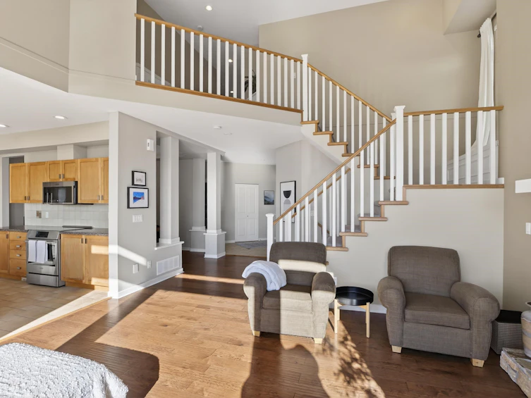 4 Hickory Drive, Port Moody, BC, V3H 5L9 - 7
