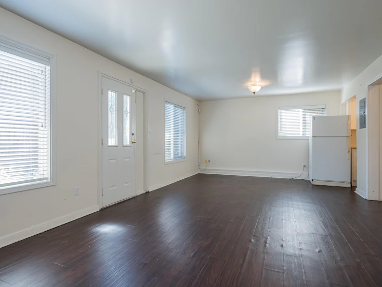 2443 Rideau Street, Abbotsford, BC, V2T 3N3 - 31