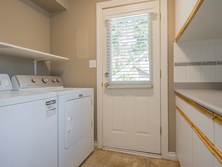 2443 Rideau Street, Abbotsford, BC, V2T 3N3 - 16