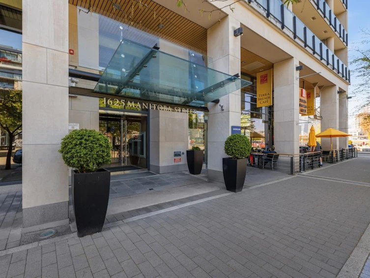 302-1625 Manitoba Street, Vancouver, BC, V5Y 0B8 - 36