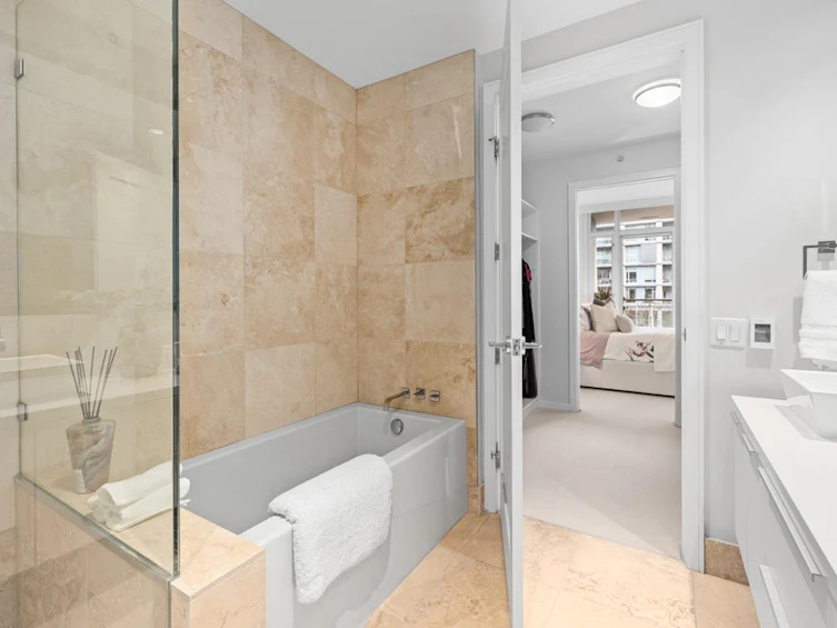 302-1625 Manitoba Street, Vancouver, BC, V5Y 0B8 - 17