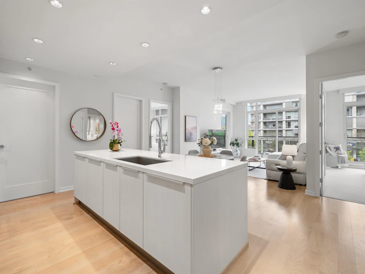 302-1625 Manitoba Street, Vancouver, BC, V5Y 0B8 - 2