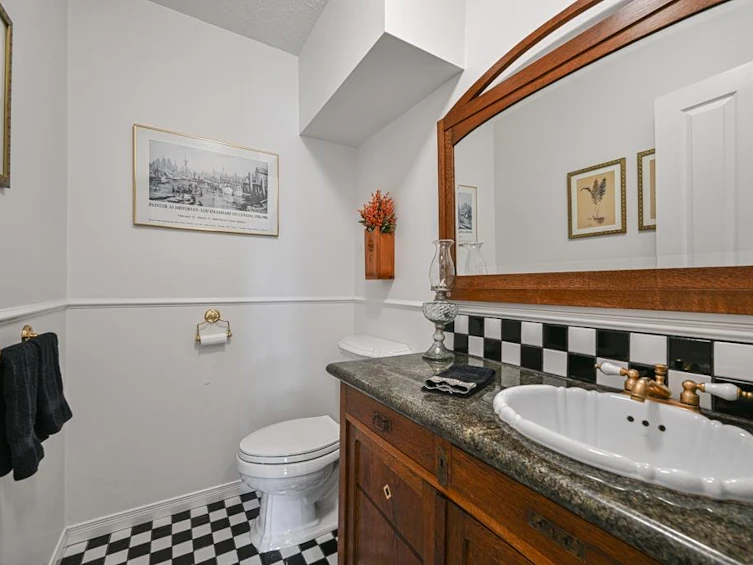 8631 Byron Road, Delta, BC, V4C 7P7 - 13