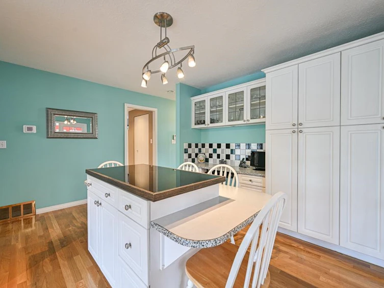 8631 Byron Road, Delta, BC, V4C 7P7 - 11