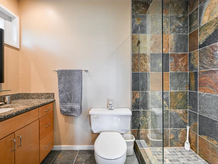 8631 Byron Road, Delta, BC, V4C 7P7 - 24