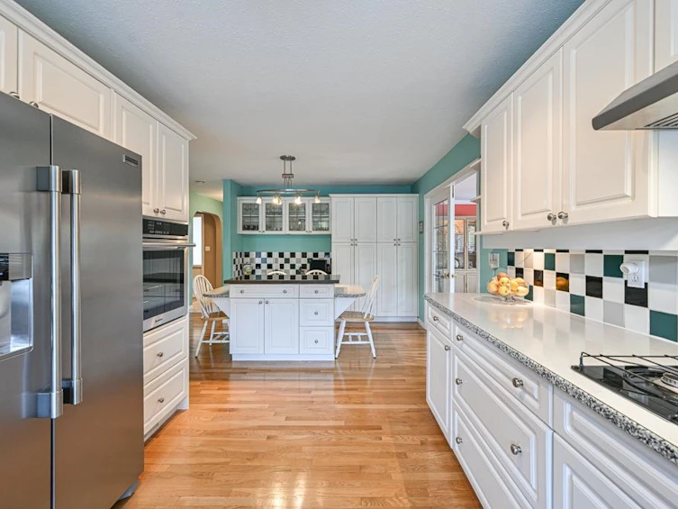 8631 Byron Road, Delta, BC, V4C 7P7 - 10