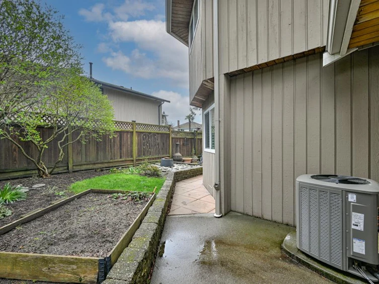 8631 Byron Road, Delta, BC, V4C 7P7 - 35