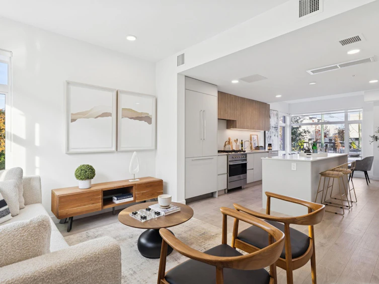 225-1010 W 47th Avenue, Vancouver, BC, V6M 0E3 - 6