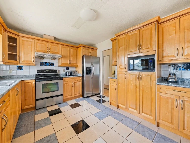 14058 72 Avenue, Surrey, BC, V3W 2P8 - 6