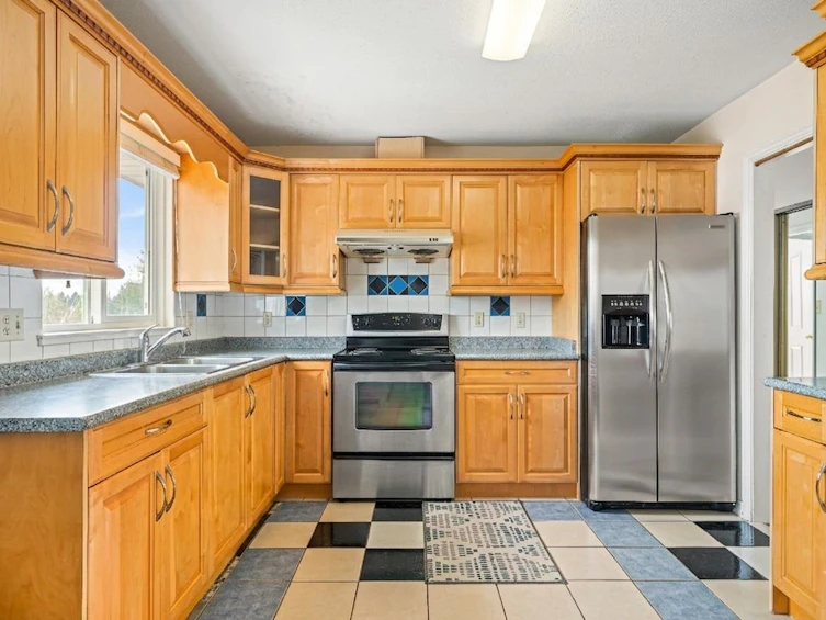 14058 72 Avenue, Surrey, BC, V3W 2P8 - 7