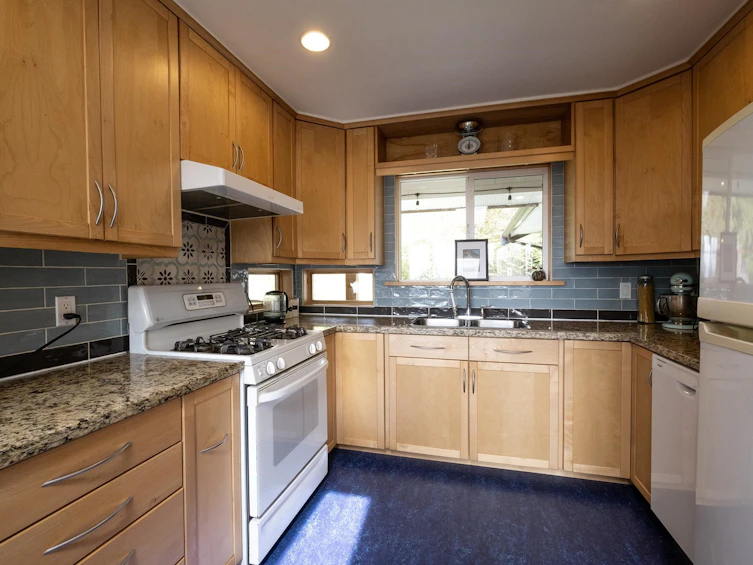 1930 Ranch Road, Gibsons, BC, V0N 2W5 - 8