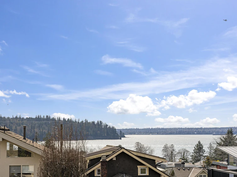 1230 Esquimalt Avenue, West Vancouver, BC, V7T 1K3 - 8